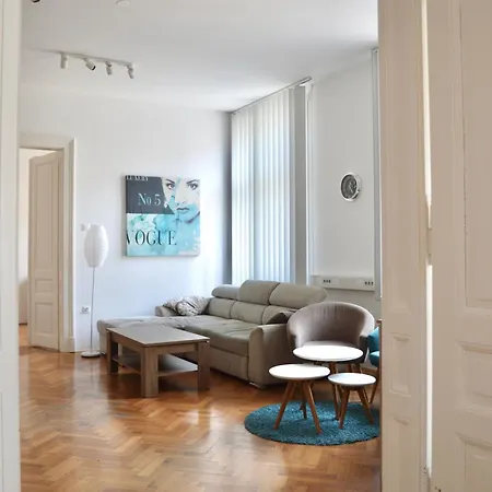 Trdinova Lägenhet *